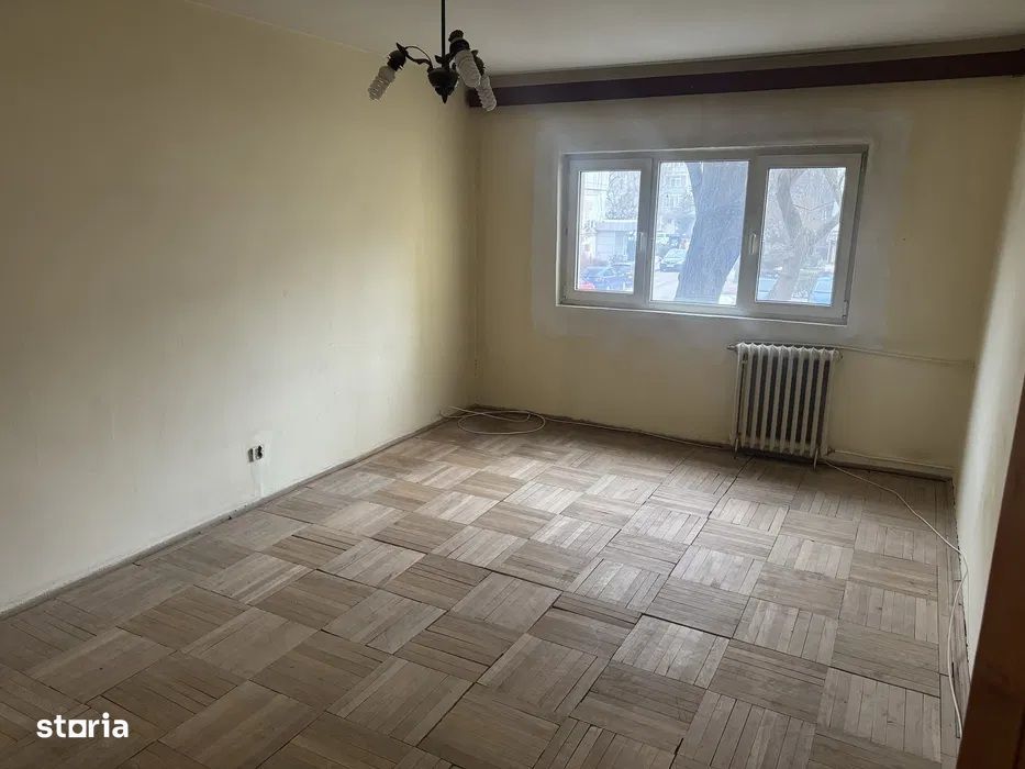 Apartament 2 camere - Zona Sud - etaj 1 -53mp - 48000 euro negociabil