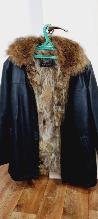 Продам зимнюю дубленку