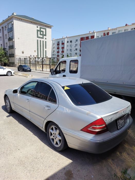 Мерседес Бенц С240