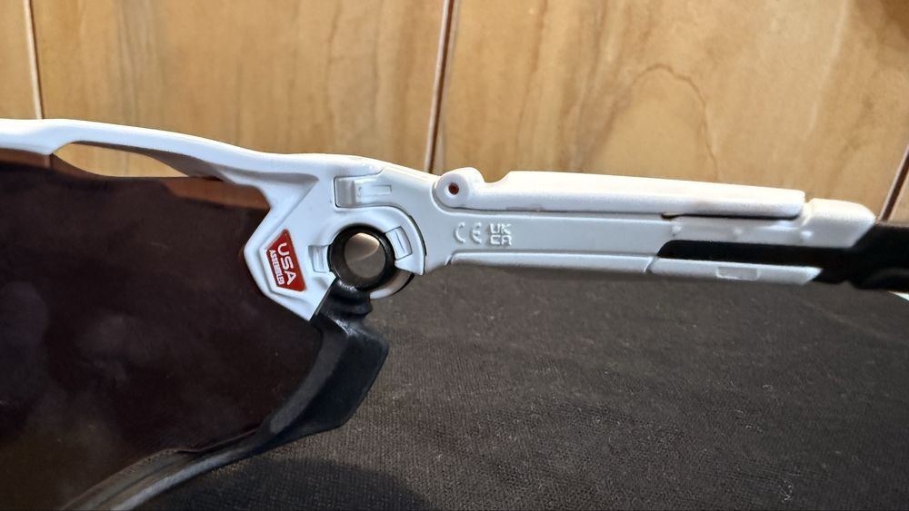 Ochelari de soare Oakley Jawbreaker alb