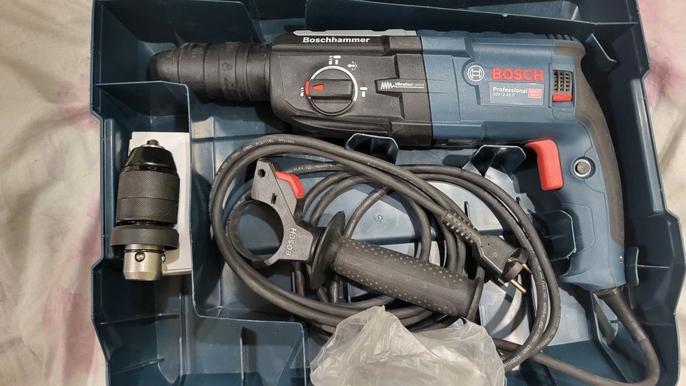 Перфоратор BOSCH