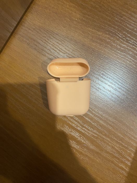Чехлы на air pods