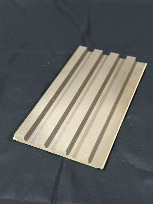 Dekor. Qovurga panel.