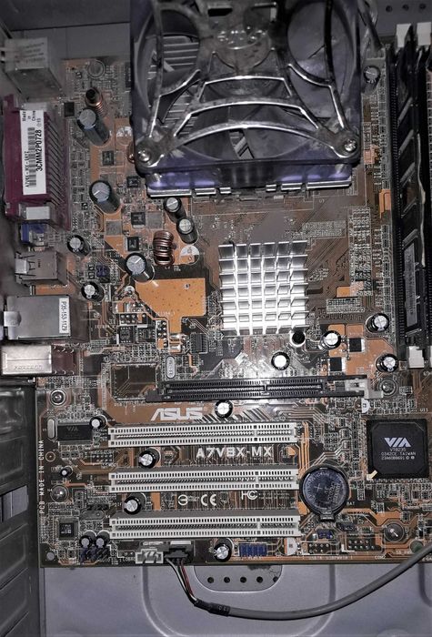 Настолен компютър