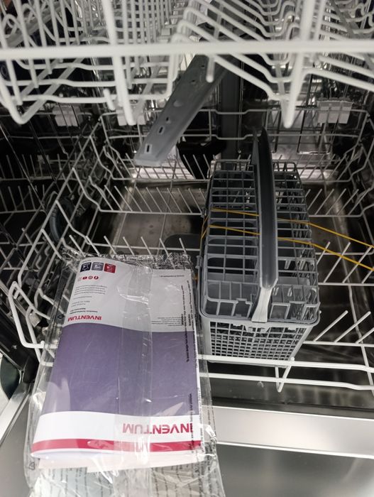 Нова!!! Самостоятелна миялна машина Inventum
VVW6030AW

Самостоятелнат