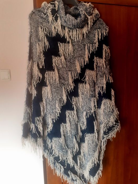 Дамско пончо за есента и зимата