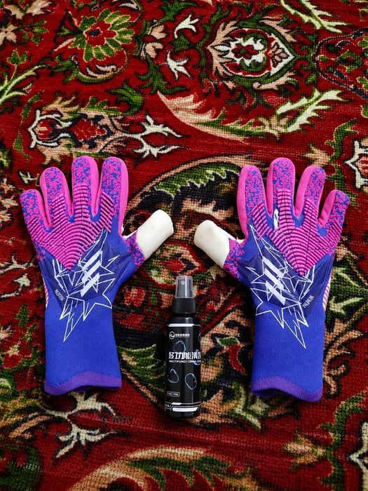Вратарские перчатки Adidas Predator оригинал 8размер