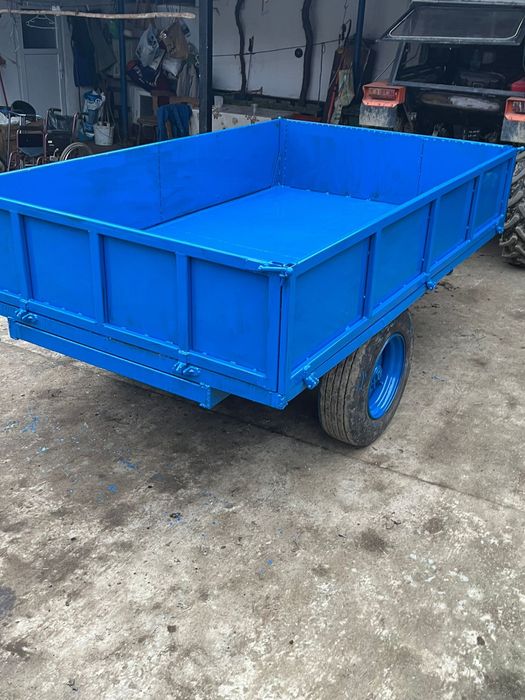 Vand  remorca 2 bucati