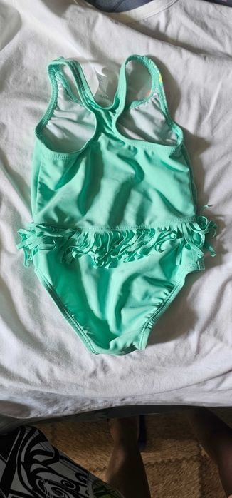 Продаю купальники для девочки