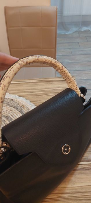 Geantă Louis Vuitton