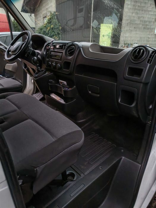 Autoutilitara Renault master