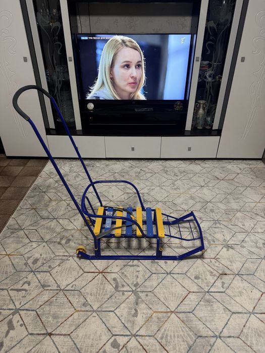 Продам санки детские