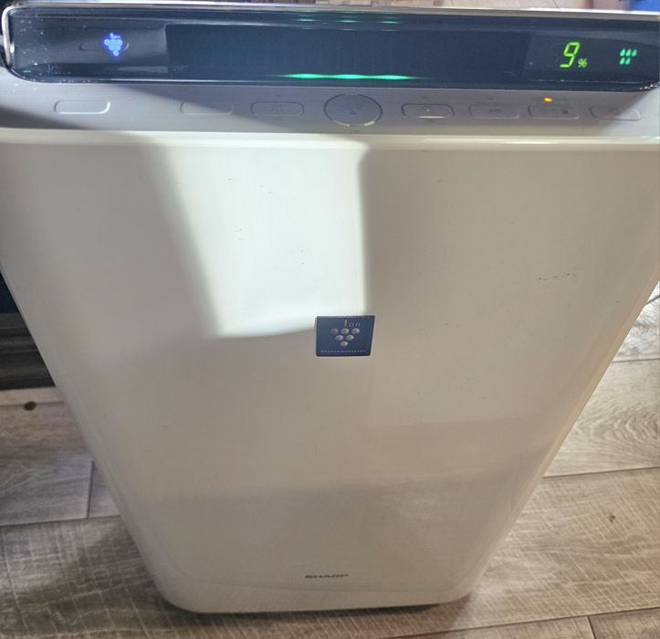 Омлажняващ пречиствател на въздух  SHARP KC-D60EU-W