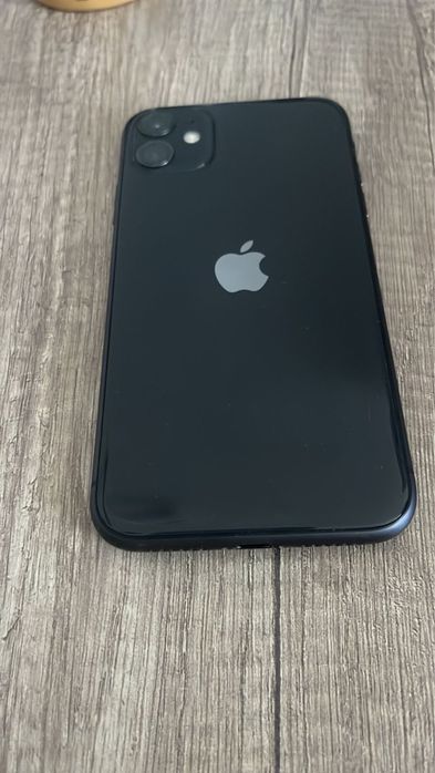 Продам iPhone 11