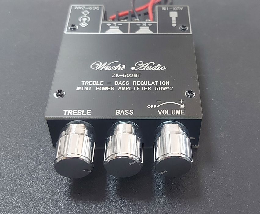 Продам колонки с усилителем.