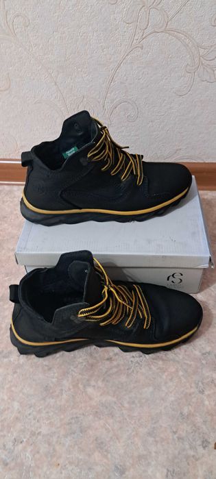 Спортивные утепленные ботинки р4243