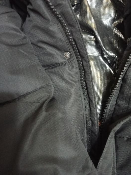 Продам мужскую куртку зима