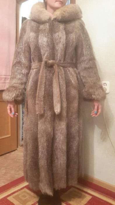 Продам шубу из нутрии.