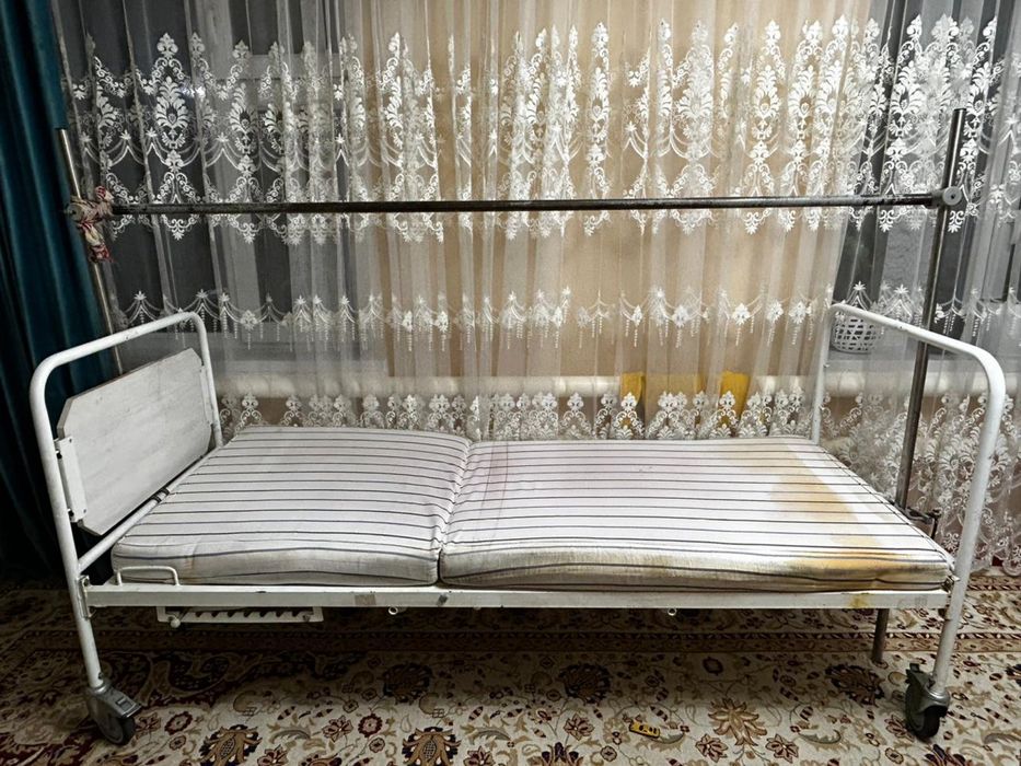 Инвальидный кроват расклодной