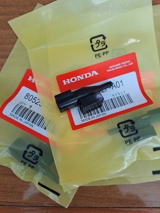 № 130 Датчик външна темпелатура Хонда  80525T2FA01