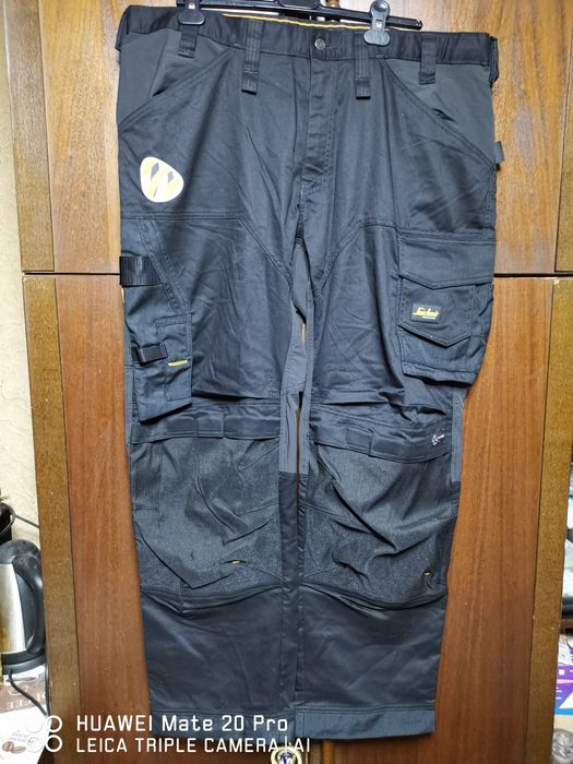 Snickers 6351 модел, номер 60.