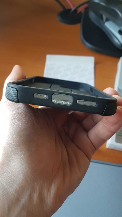 Husa iPhone 13 PRO MAX, Eiger, noua, transport gratuit