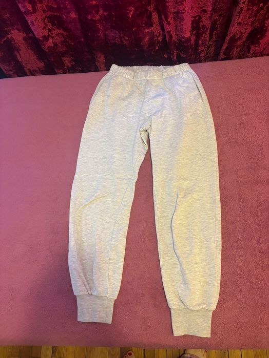 Сив анцунг. Размер: S НОВ марка:H&M