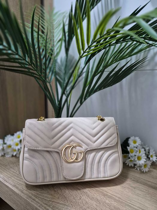 Стилни дамски чанти