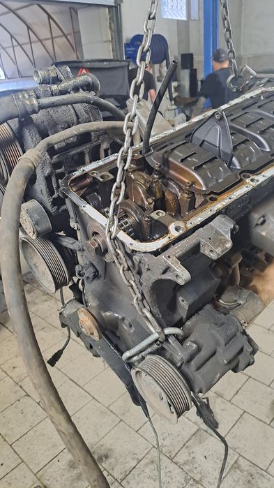 Продам,резину летнию. И Мотор мерс 2.8