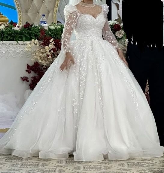 Свадебное платье