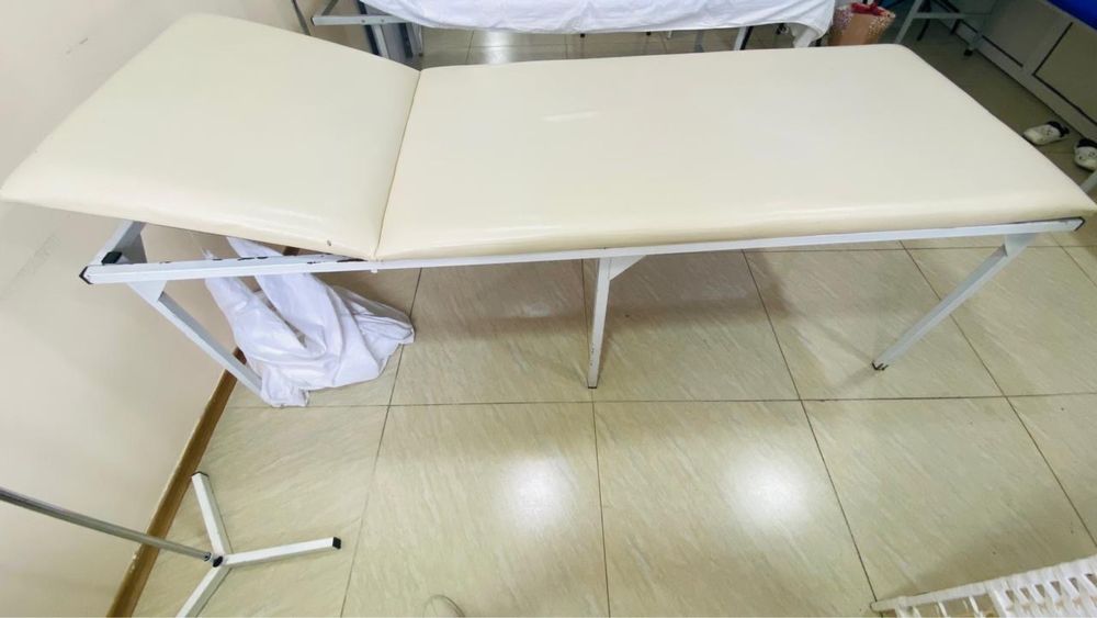 Кушетка, стол, стуля