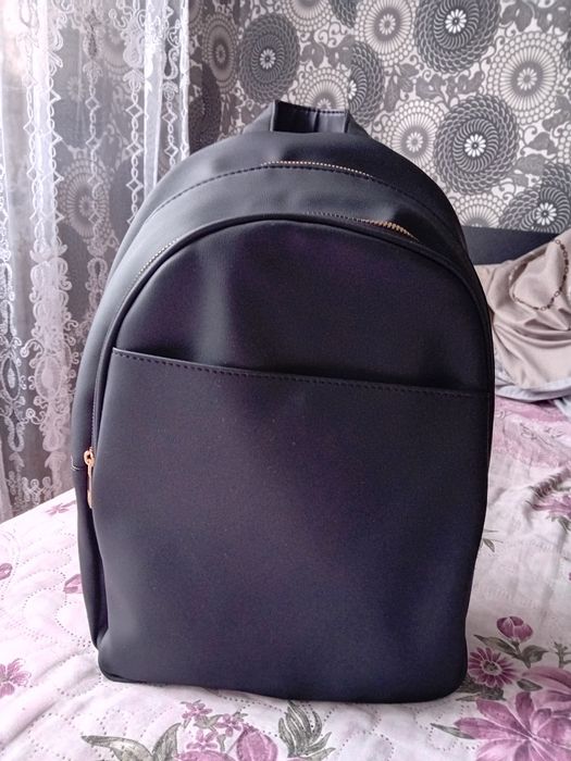 Женски чанти  на страхотни цени ! Раници ! 15 евро !