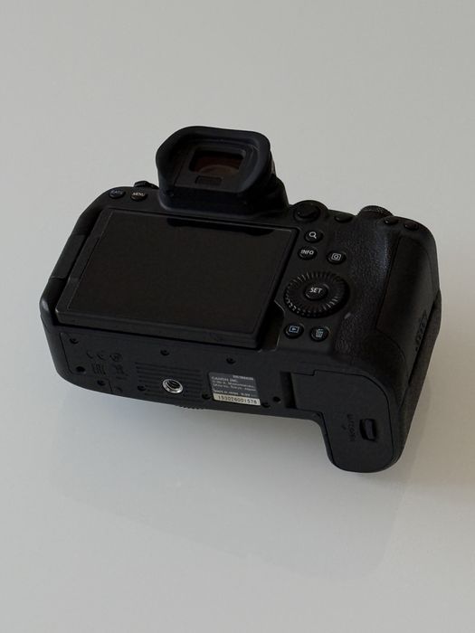 Canon R6 mark I mirrorless
