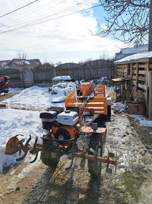 Vând Motocultor + Remorcă la pachet