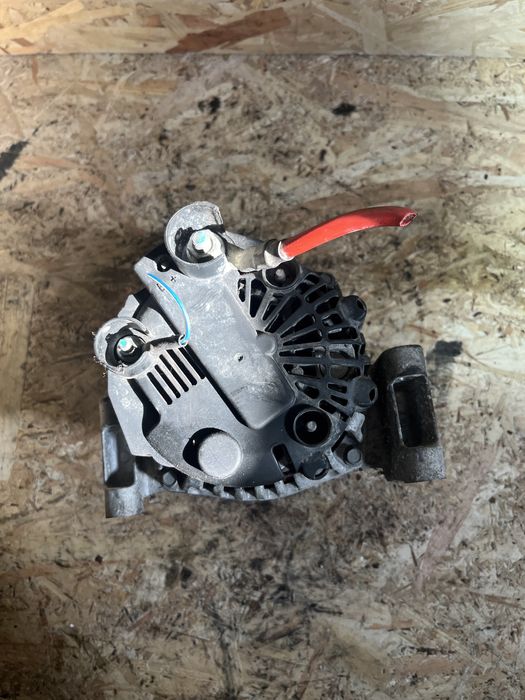 Alternator 1.3 CDTI Opel Corsa D-C/Agila/Meriva cu Mufa sau Papuc