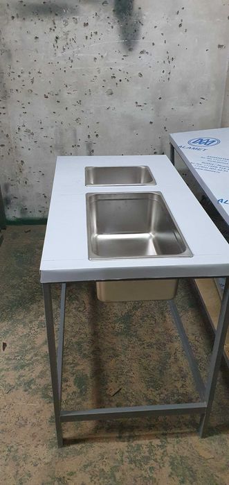 Продам настенные полки из нержавейки