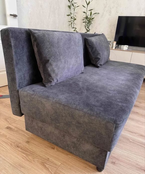 Диван в хорошем состоянии