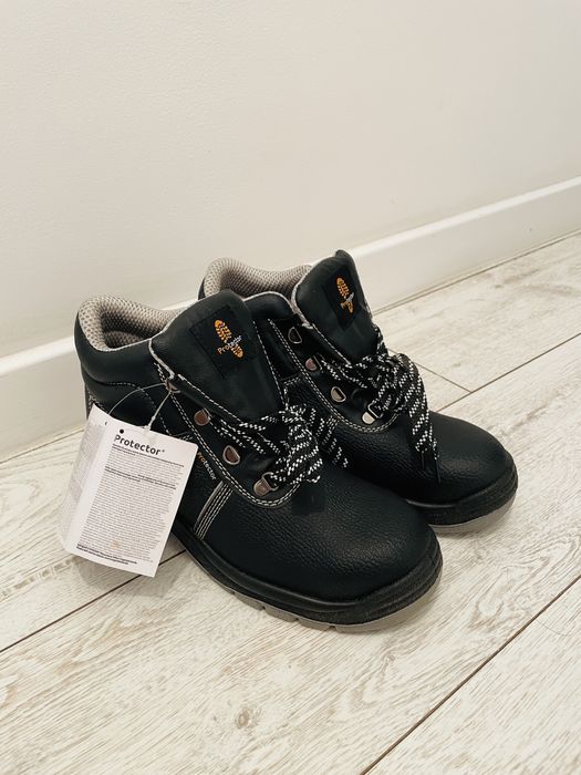 Спец ботинки новые