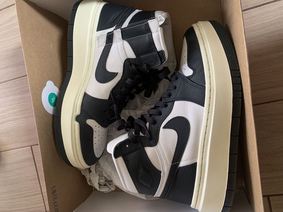 Air Jordan 1 elevate woman