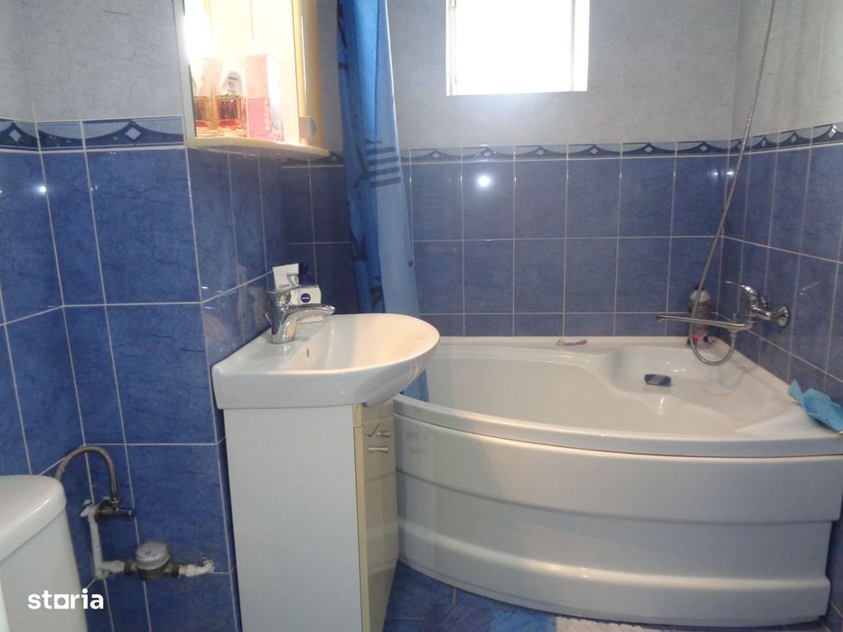 Apartament 3 camere dec, termoteca ,spatios la cheie, 2 bai, VLAICU