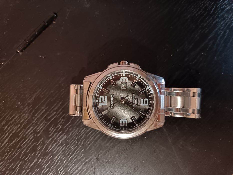 Casio часы продам