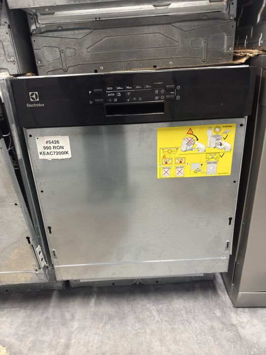 Masina de spalat vase incorporabila Electrolux KEAC7200IK