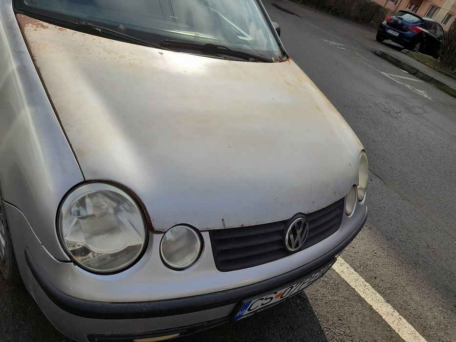 Vând Volkswagen Polo