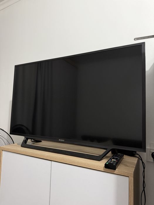 Телевизор Sony (Smart TV)