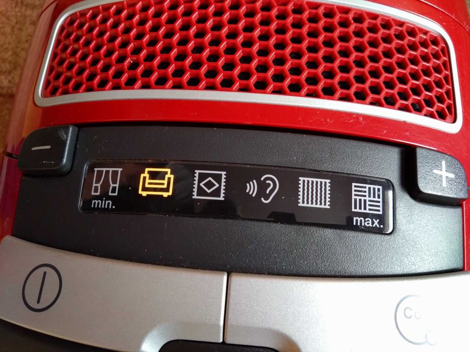 Прахосмукачка Miele Complete C3 Excellenes Ecoline 800W