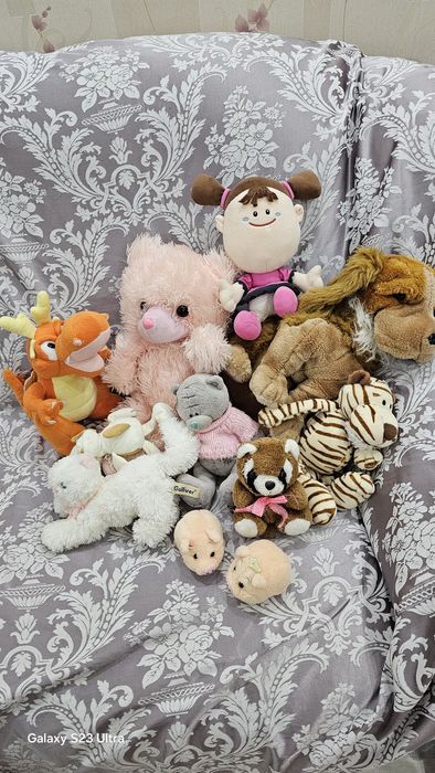 Продаётся Кукла , мягкие новые и б.у игрушки У куклы есть ещё зонтик