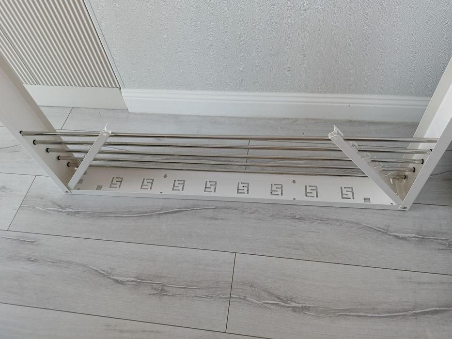 Вешалка настенная для одежды