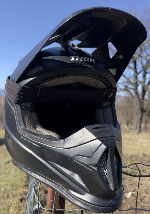 Vand casca + ochelari enduro