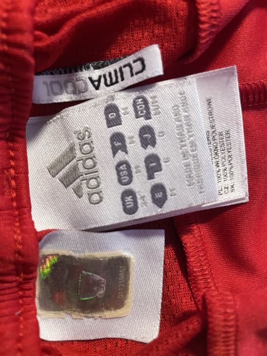 Оригинален екип Liverpool FC - Adidas (2011) – фланелка S + шорти M