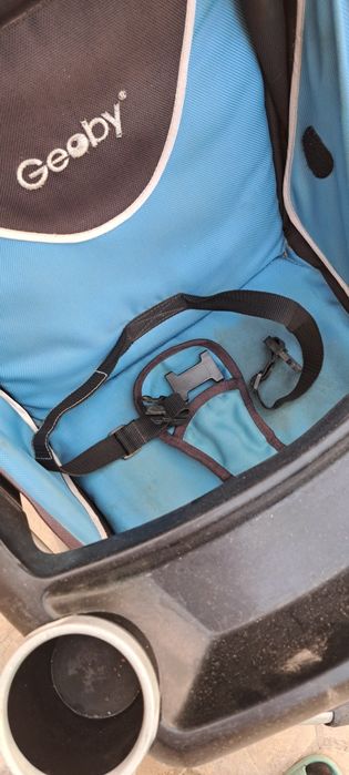 Детская коляска трехколесная.  Удобная в использовании. В рабочем сост